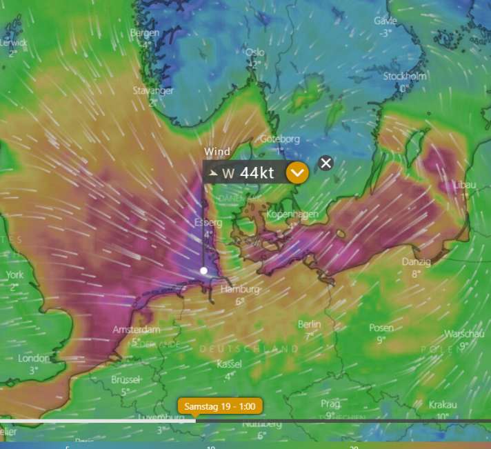   Zunächst anhaltender Sturm aus Westen, später Orkan aus Nordwest können besonders an der Elbe für Überschwemmungen sorgen