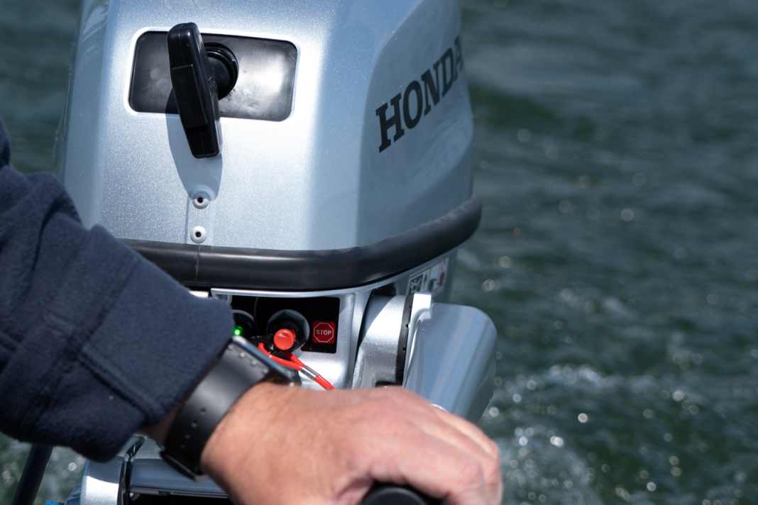 The Honda BF 6 AH SHU costs 1999 euros