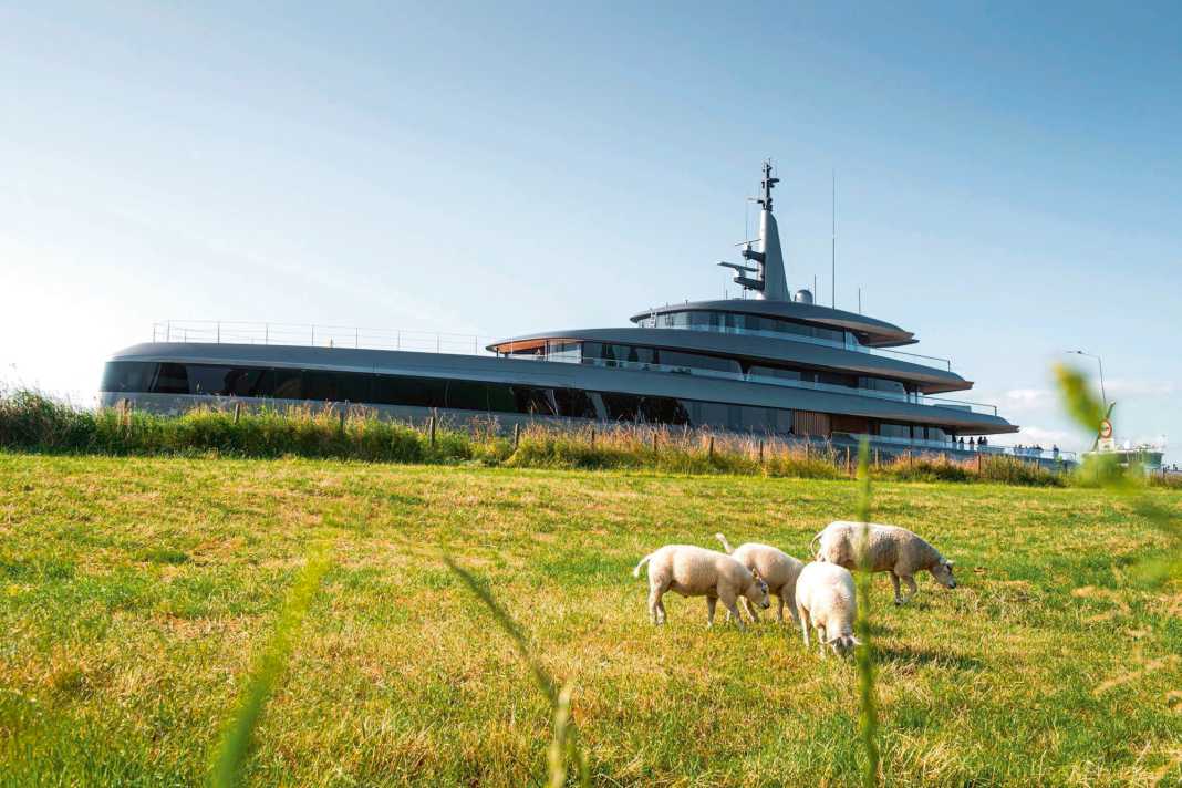 Grün: 2023 launchte Feadship die 84 Meter lange „Obsidian“.