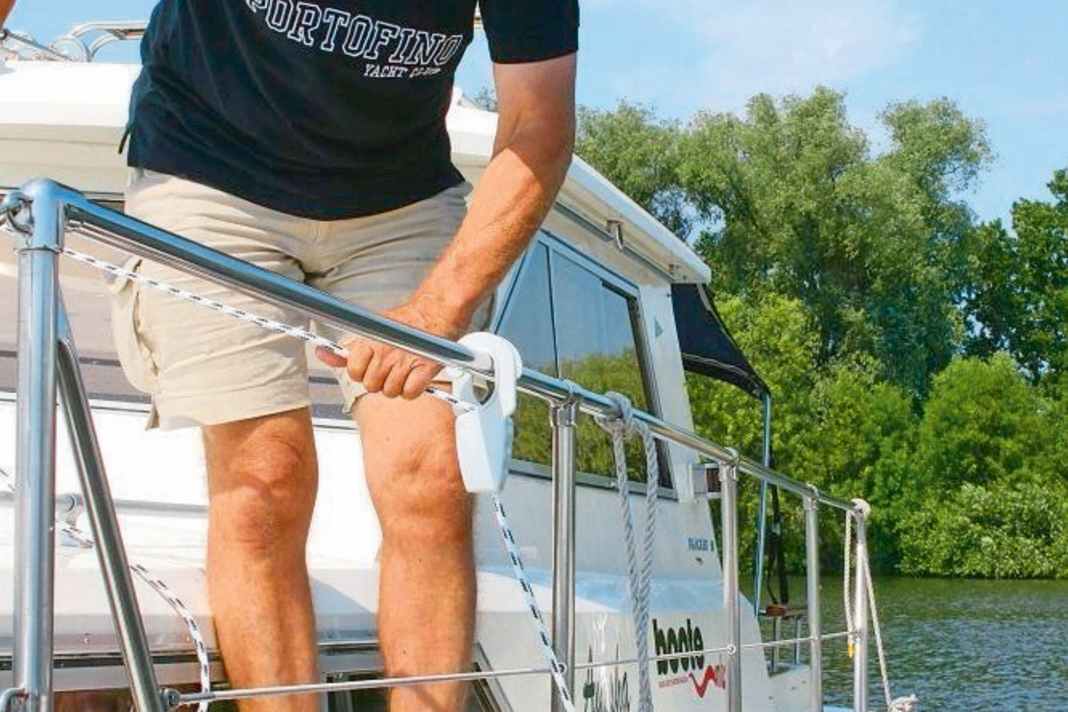 These clips allow fenders to be attached quickly and ...