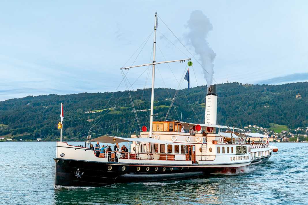 Der Hochdruckkessel wurde unlängst erneuert, ansonsten tut die renovierte Dampfmaschine seit ...
