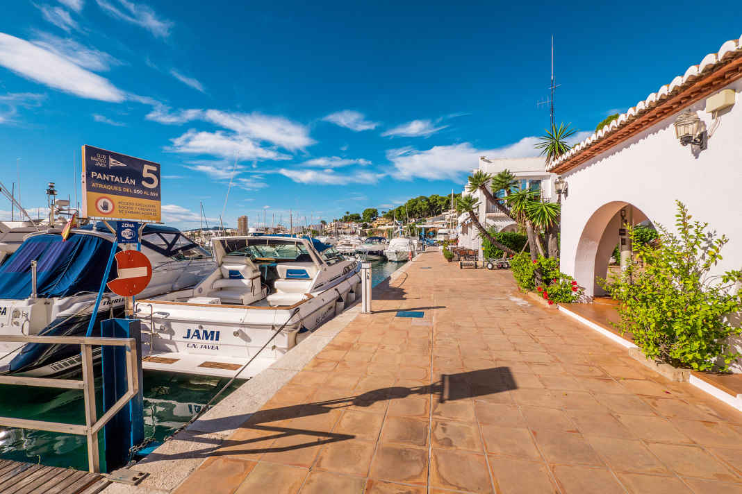 There are two marinas in Jávea, the Nou Fontana on the beach ...