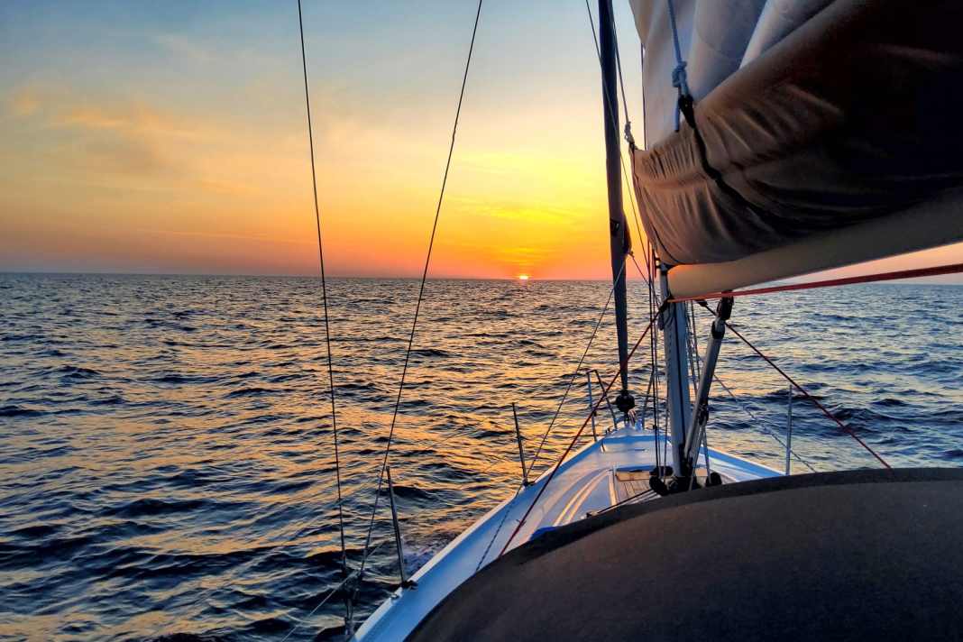 Magical moments: Short, summer nights are a special experience in the Baltic region - and make longer passages easier.