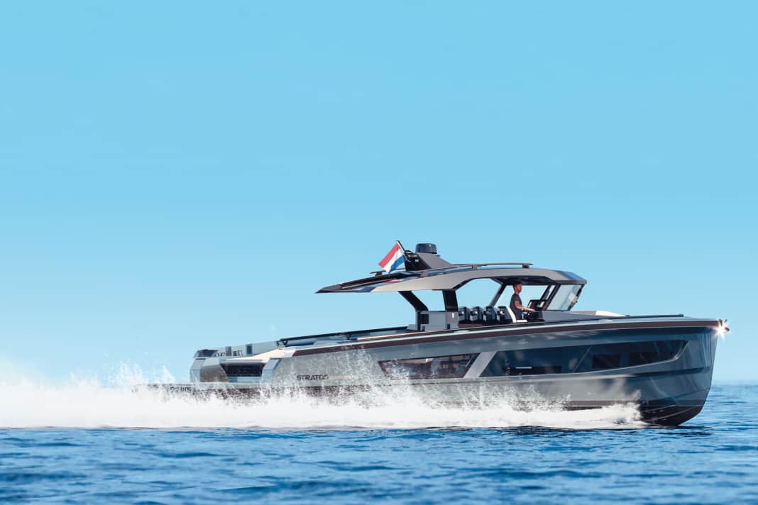 Dutch Build 50: an almost 15 metre long powerhouse from the Netherlands.