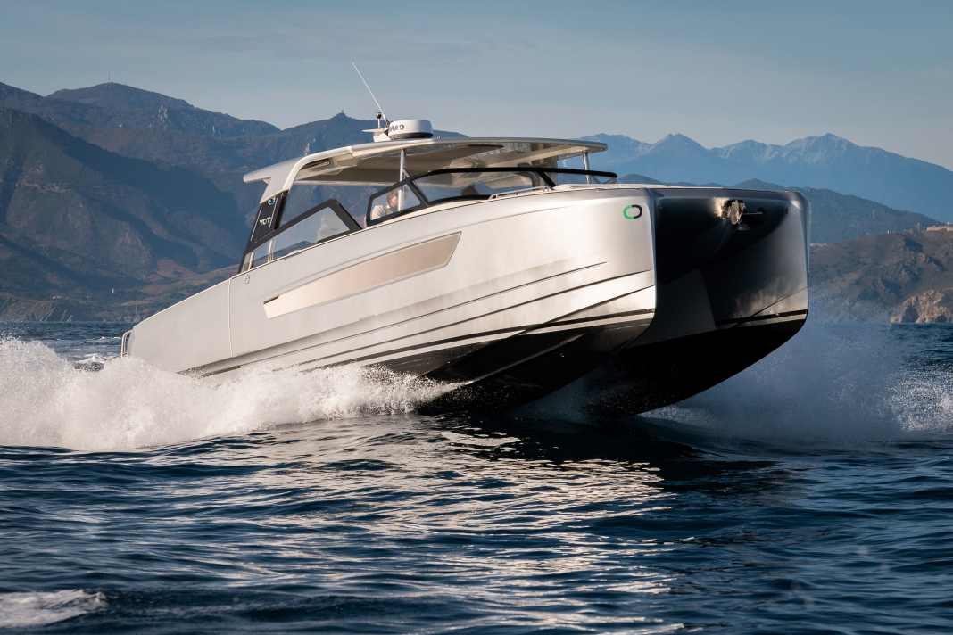 The YOT 36 is powered by powerful outboards.