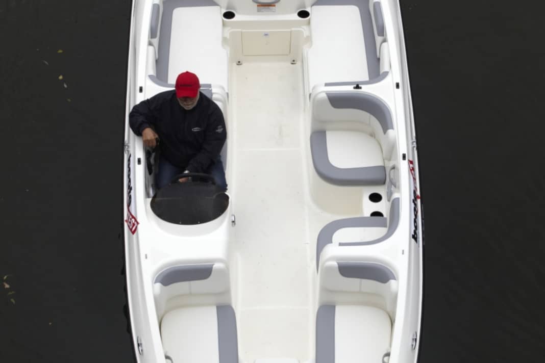Test Bayliner Element 18
