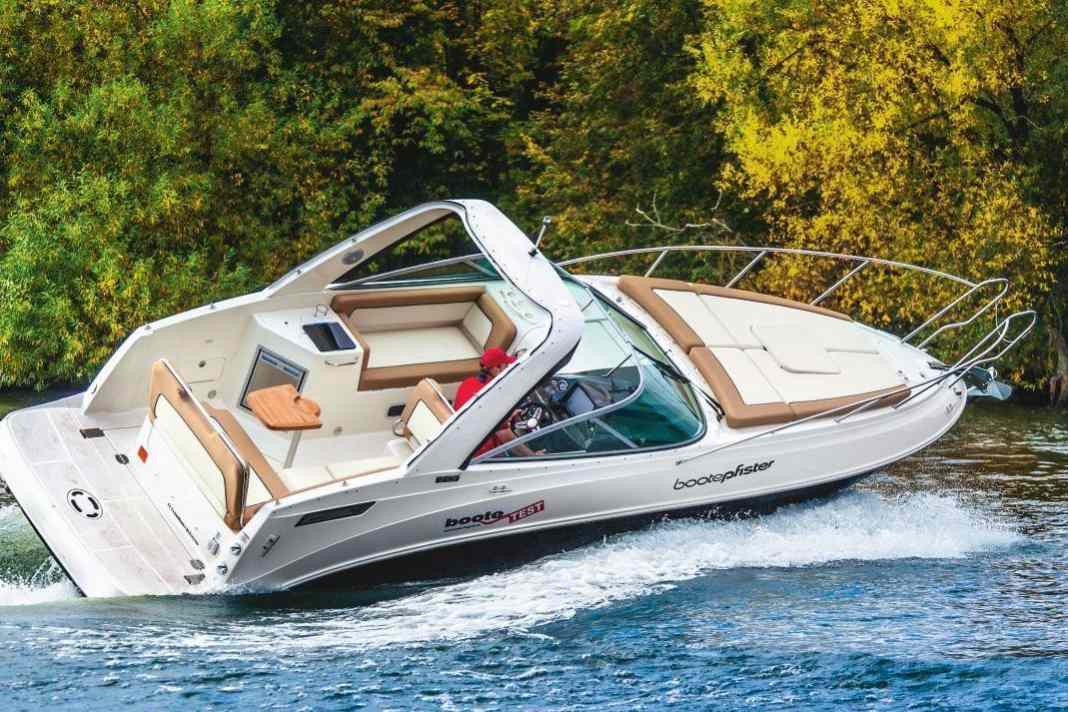 On the bend: Bayliner 842 Cuddy.