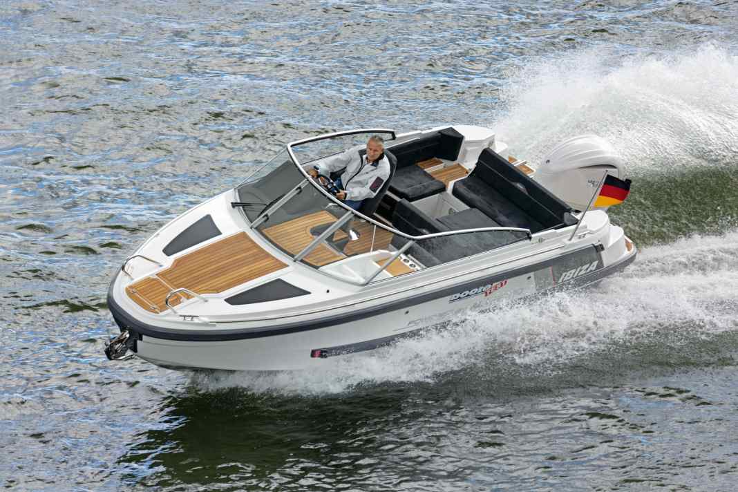 Ibiza 711 Touring: mit 250-PS-Yamaha-Motor bis zu 45 kn schnell