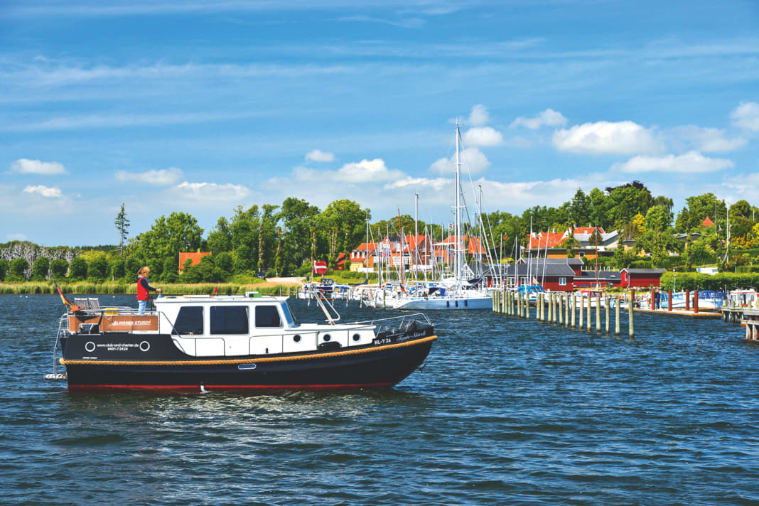 
	Travelling between the Danish islands in the Baltic Sea