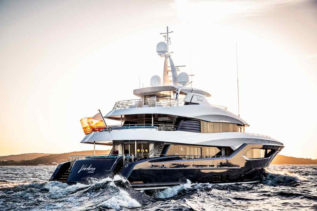 Von allem viel: Das Reymond-Langton-Exterior und das Conrad-Interior halten sich die Waage zwischen modern und klassisch. „Viatoris“ ist die größte je in Polen gebaute Motoryacht