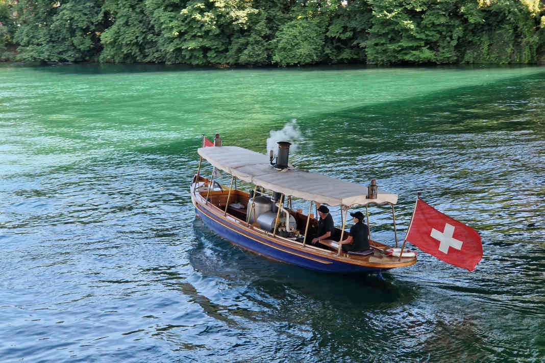 Das älteste Dampfboot der Schweiz auf der Aare