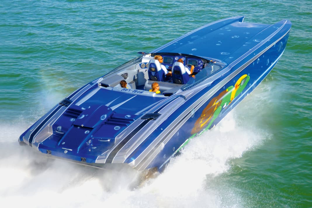 Nor-Tech 5200 Roadster (USA): 15,85 m Länge, 4 x 1300 PS, Topspeed: 162 Knoten