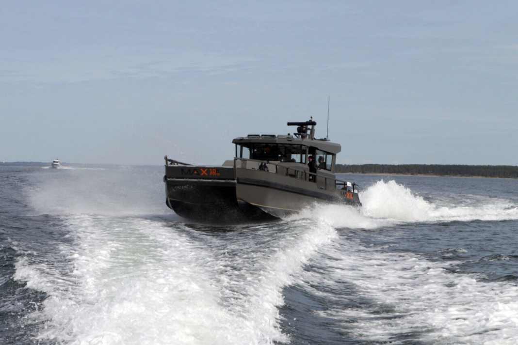 Waves are no problem for catamarans.