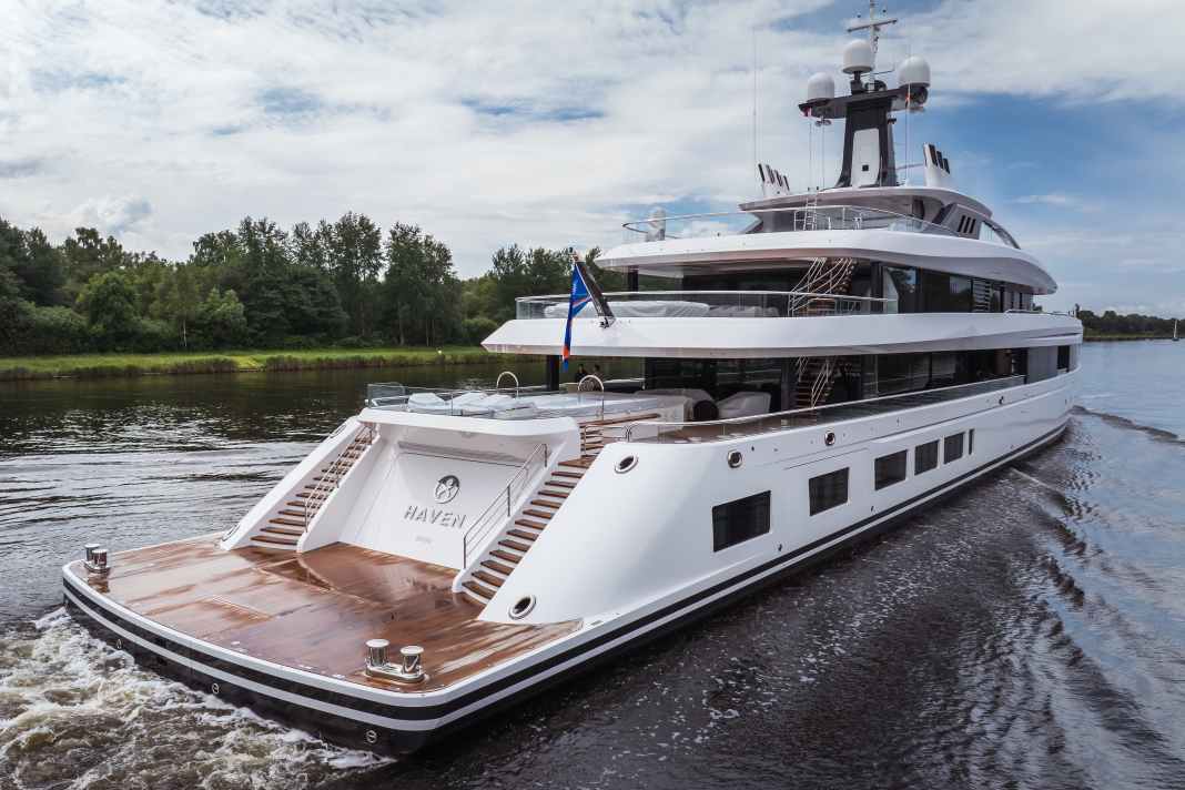 „Haven“: Die gestalterischen Vorgaben für die als Projekt „Cali“ bekannte 82-Meter-Lürssen machte der Hausdesigner Jim Robert Sluijter. Innen agierte RWD.