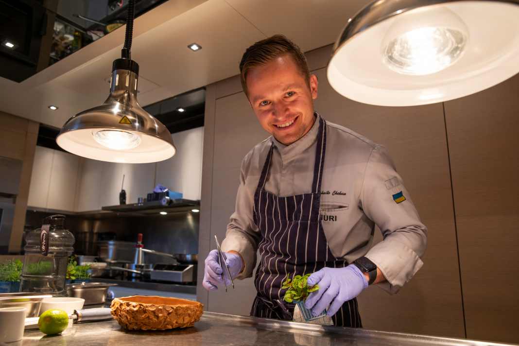 Mykhailo Chekan cooks at the highest level and wins the MYBA Chefs' Competition in Genoa