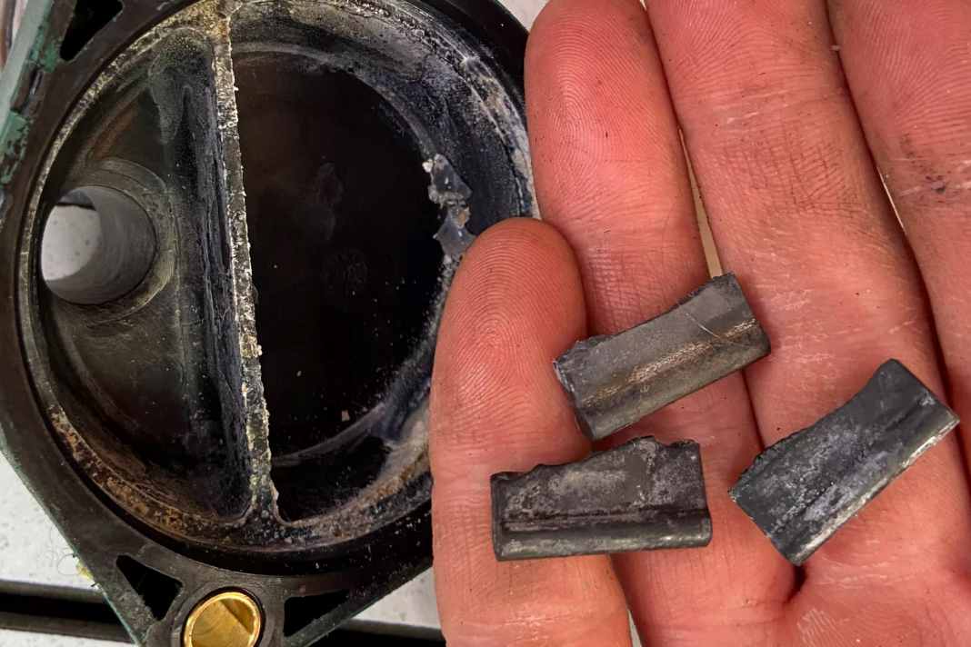 Abgerissene Impellerflügel sind meist vor dem Wärmetauscher zu finden