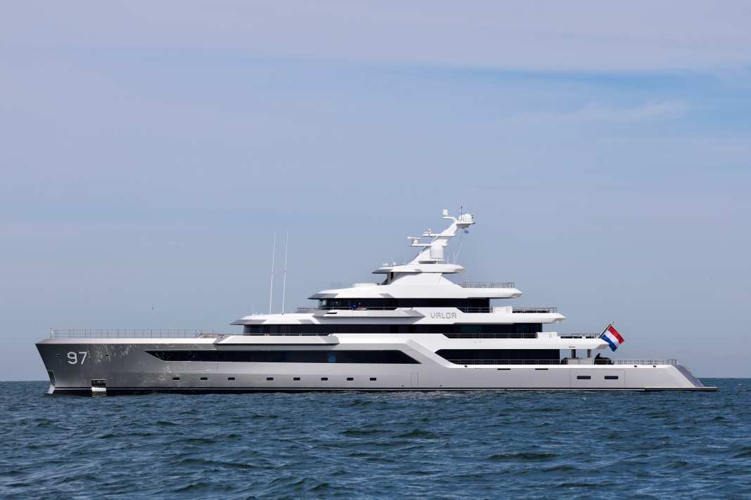 The 79.50 metres were designed by Studio de Voog. The interior was created by Bannenberg & Rowell. Valor" will be presented for the first time at the MYS in September.
