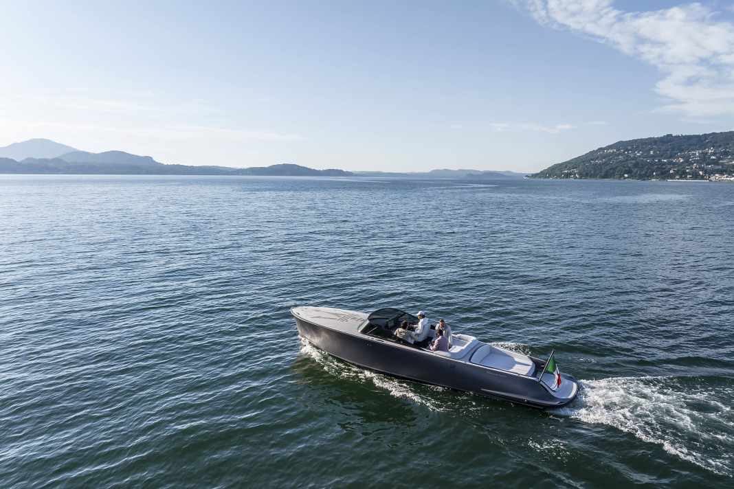 Maserati Tridente auf dem Lago Maggiore