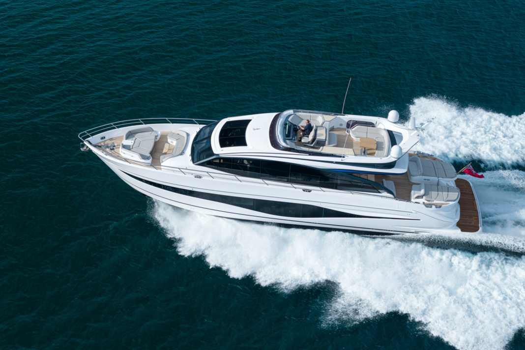 Die Princess S80 führt die S-Klasse an. Das 25-Meter-Design entstand im Haus, mithilfe der Studios Olesinski und Pininfarina.