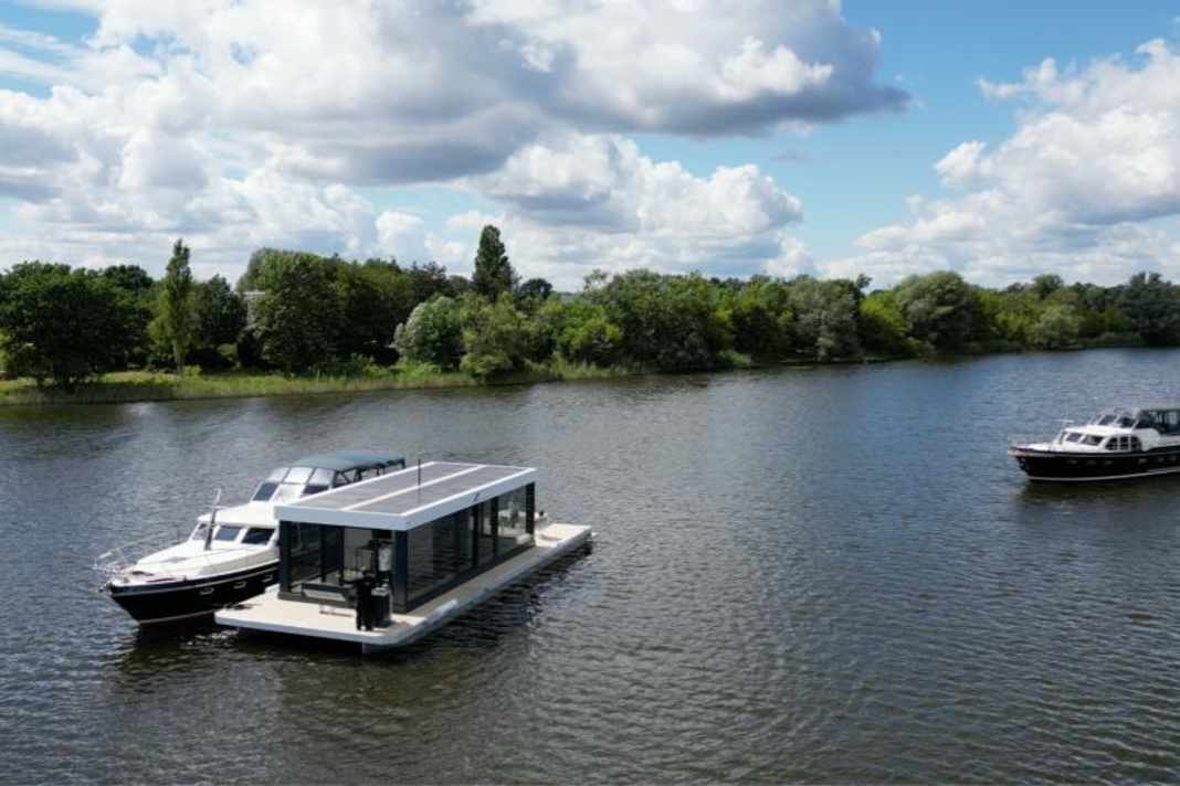 Die schwimmende Ladestation auf dem Plauer See soll nur die erste von vielen sein