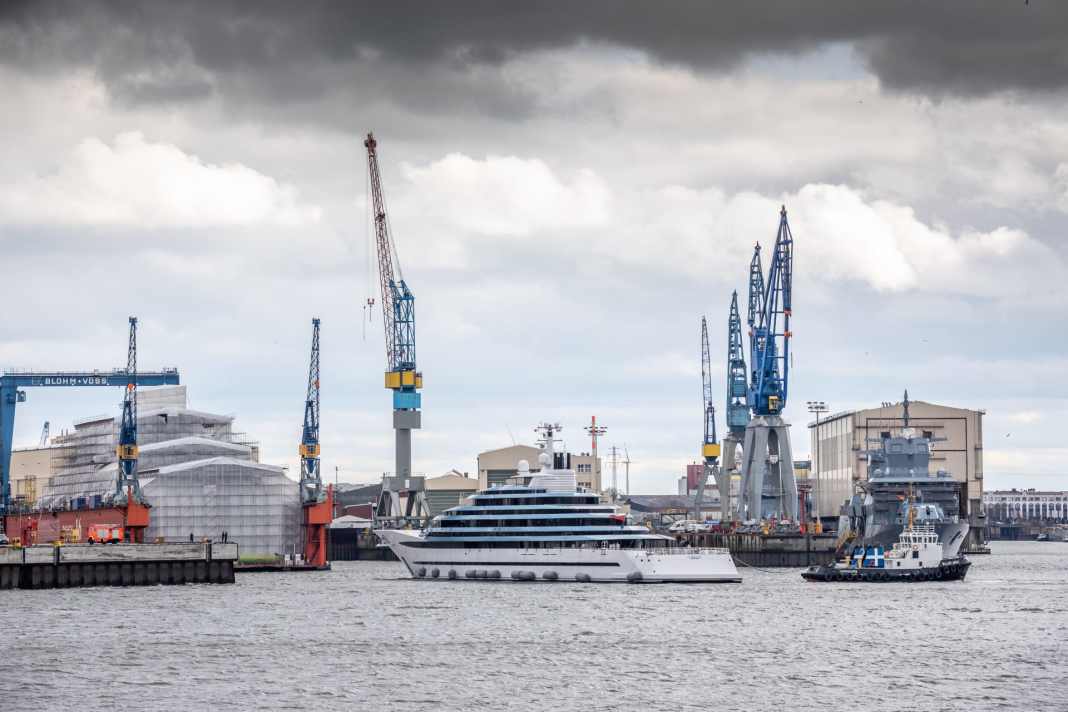 "Jubilee"-Refit bei Blohm+Voss