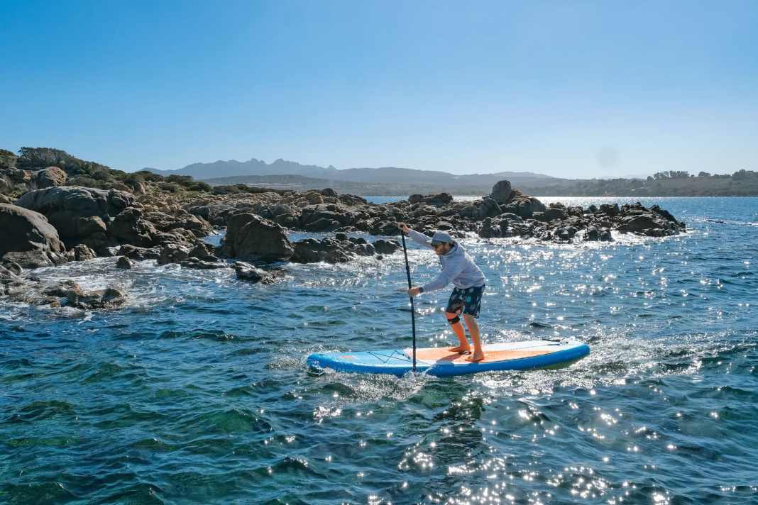Küstentour vor Sardinien. Hier haben unsere Tester bereits im Februar die ersten Testfahrten gemacht.