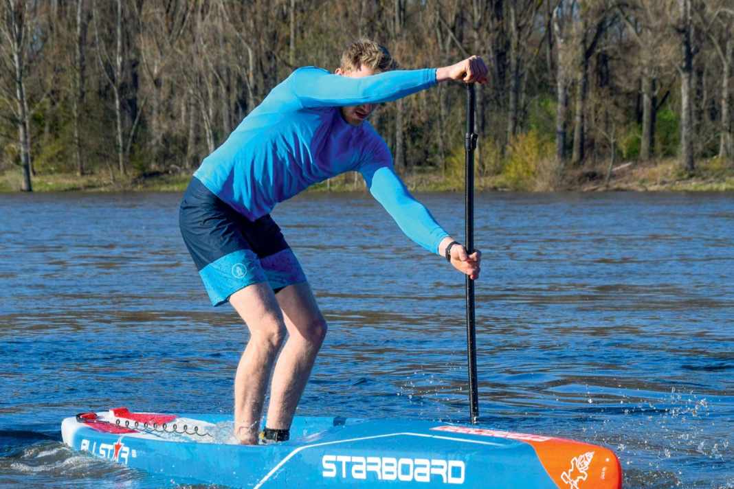 Druck mit oberem Arm → Dips als Übung