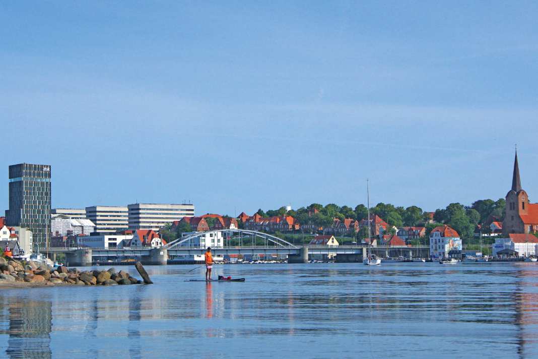 The special harbour cruise in Sønderborg - sometimes there is only standing room left.