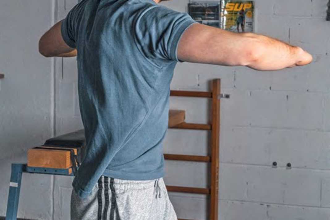 Warm up: Upper body rotation 1