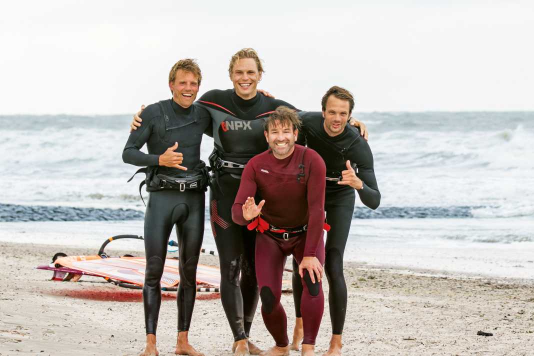 Für Klaas Voget ist es der erste Juli seit mehr als zehn Jahren, in dem er nicht im Worldcup unterwegs ist. Die Norderney-Sessions mit alten Kumpels und Zivi-Kollegen Arno Ufen, Erik und Freddy brachte viele tolle Erinnerungen zurück.