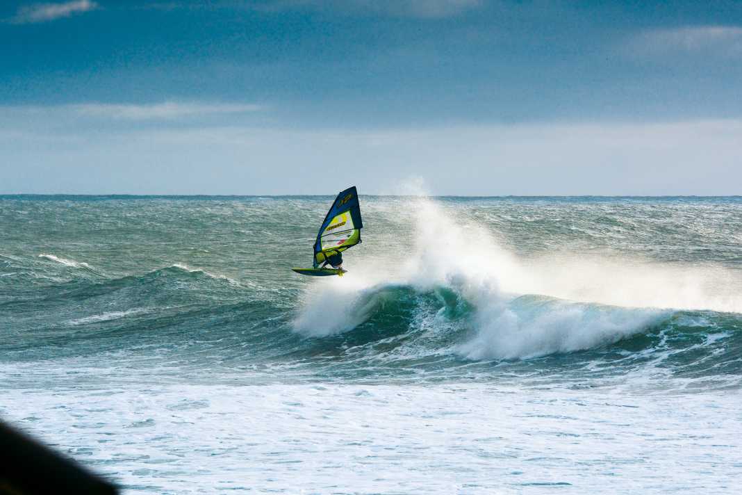 The region around Lisbon also offers the full range of activities on the water: crashing reef breaks like in Ericeira...