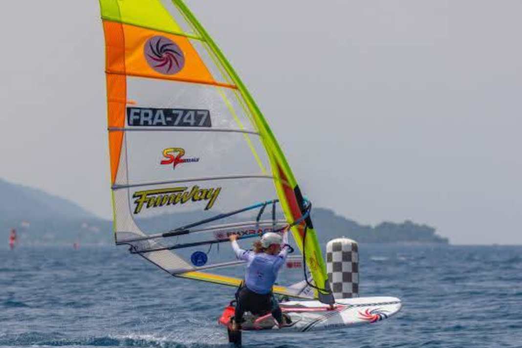 Tess Sermet (Siegerin Foil Damen, 2. Foil Junioren bei der Dunkerbeck Speed Challenge 2024)