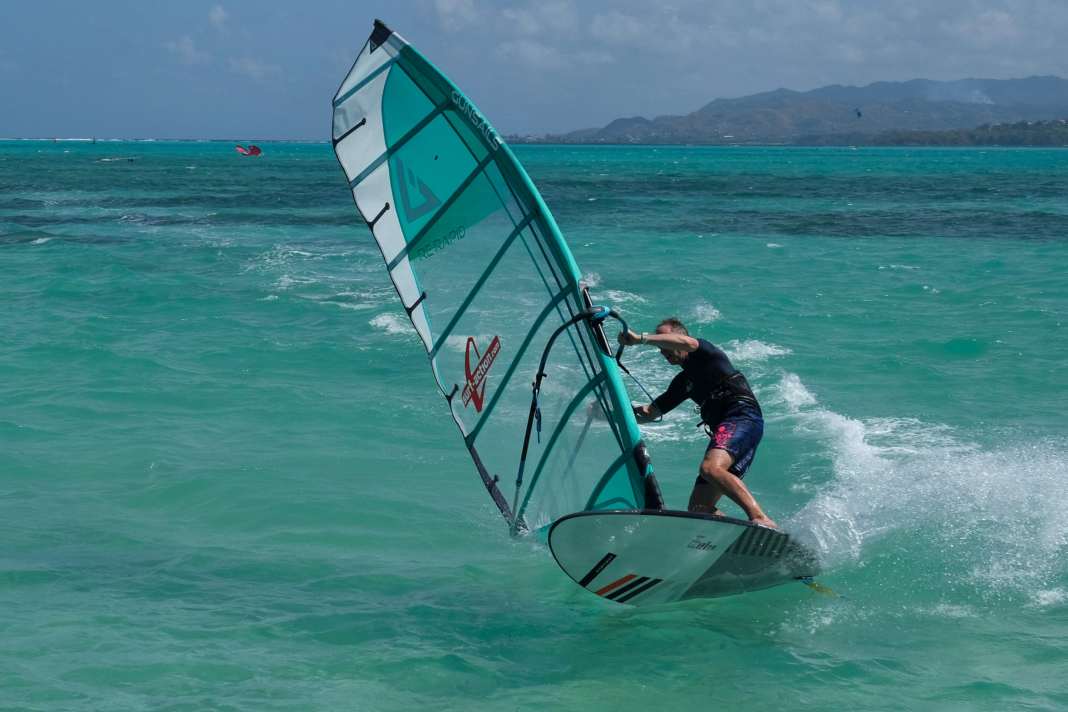 The RRD Firemove 105 LTD in a surf test