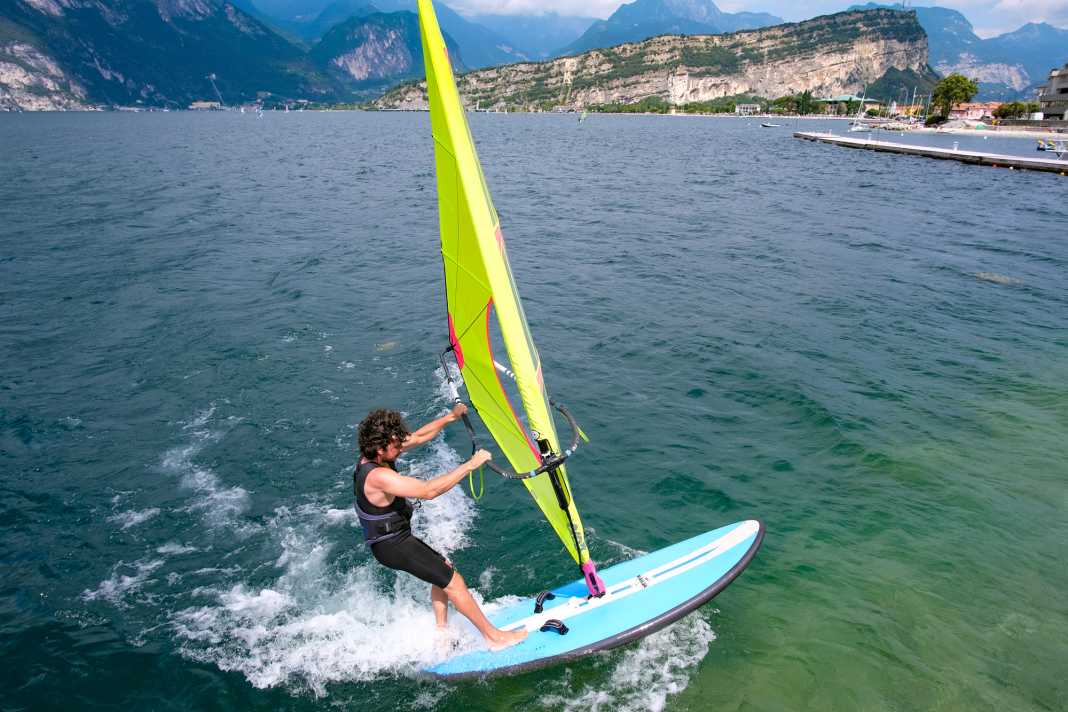 The Naish Kailua is a typical intermediate and family board.