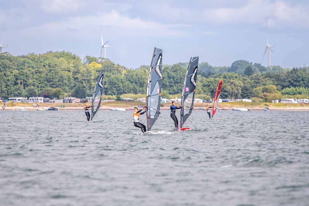 Starboard und Severne stellten das Material für das Camp