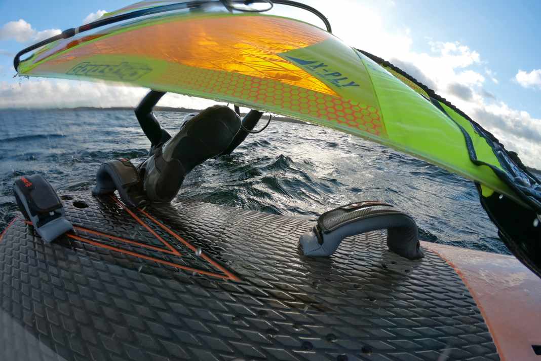 Test: The 8 best surf shoes for winter