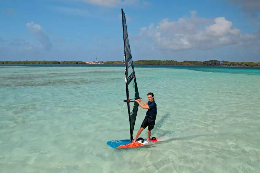 1) Switch the feet to the switch stance position when travelling in a dip.