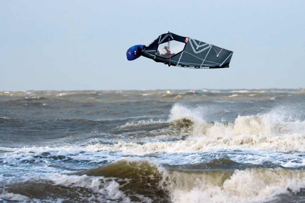 Severne S1 4.8 in the surf test