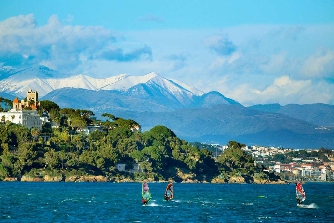 South of France: 25 windsurfing spots around Cannes