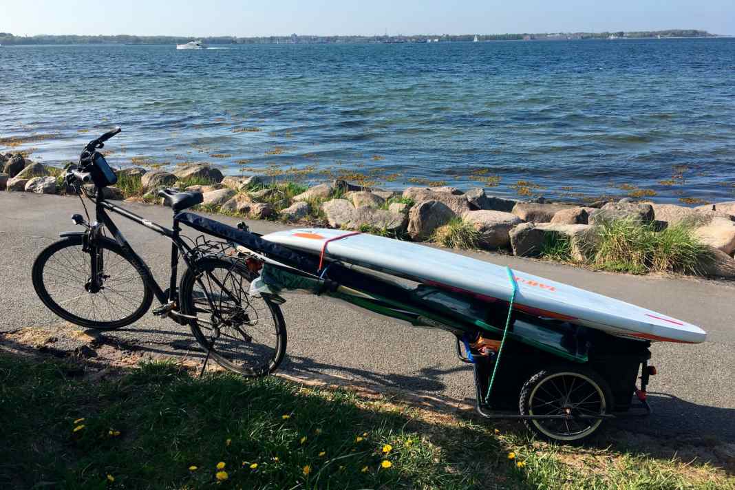 Diesen Anhänger hat Windsurf-Addict Anton Munz mit kleinem finanziellen Aufwand selbst gebaut. Hier kommen seine Tipps für den Nachbau...