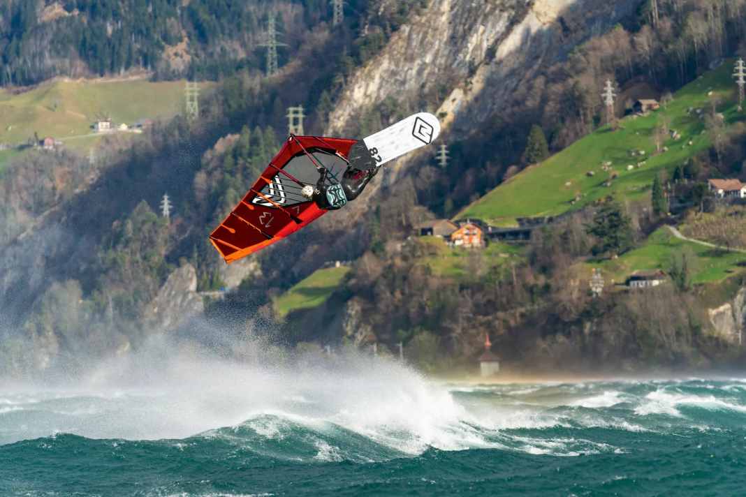 The hairdryer can cause headaches - even if they are caused by rotation, as here with Balz Müller