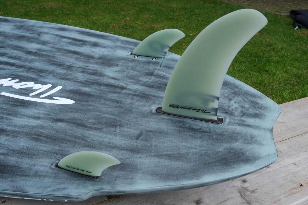Three fins are rare in freeride.