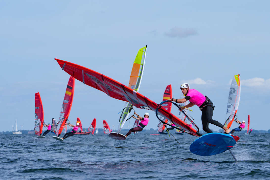 Fabian Wolf won both foil slaloms.