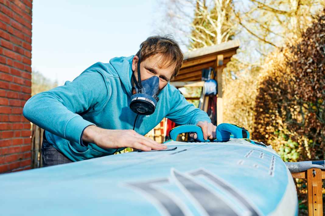 Over the years, almost all boards lose their "grip". We'll show you how to renew the non-skid paint!