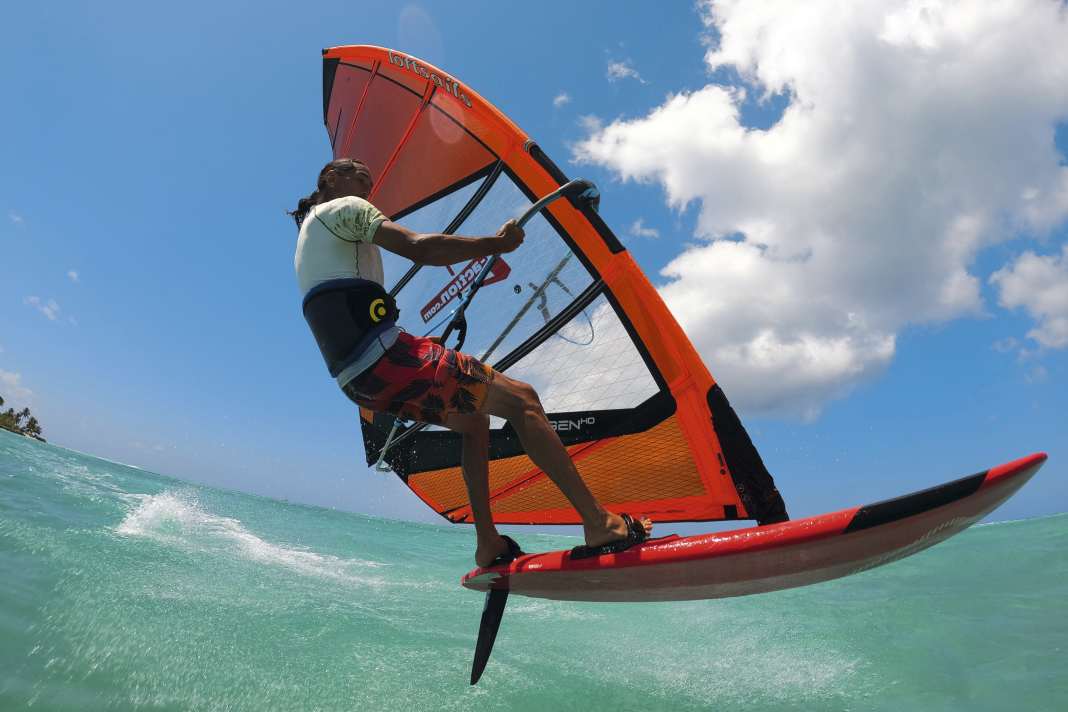Loftsails: Zwei tendenziell eher weiche Masten, die aber für ein ähnliches Segelgefühl sorgen.