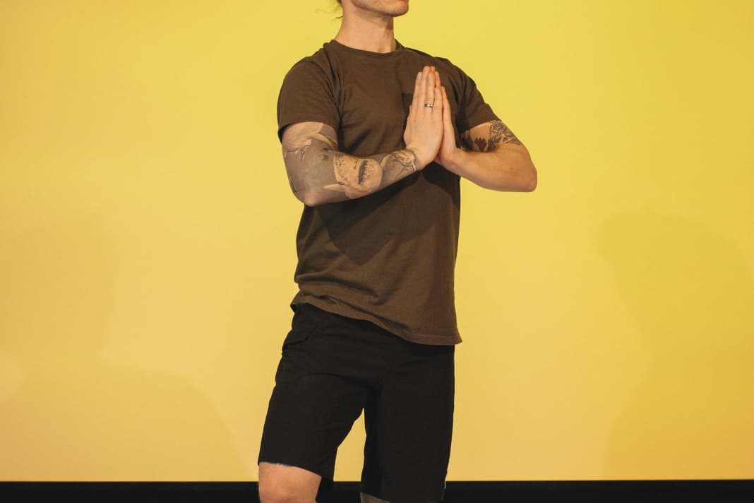 Yoga- Übung Baum