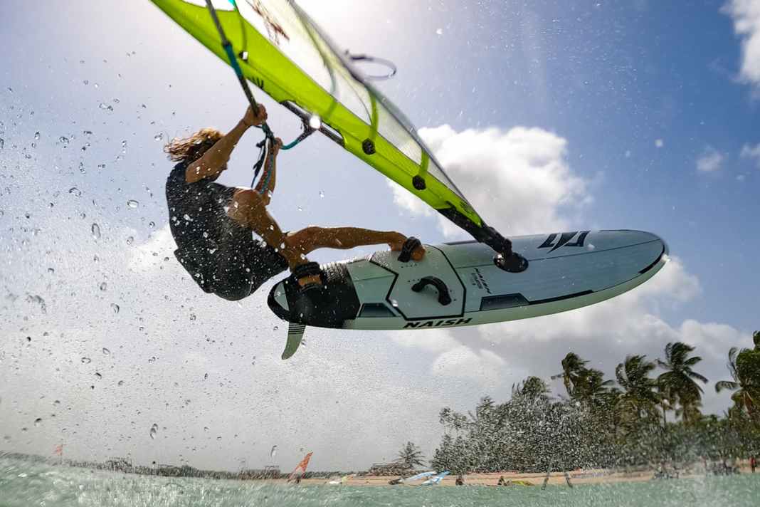 Freeride-Shooting vor der Traum-Kulisse von Tobago