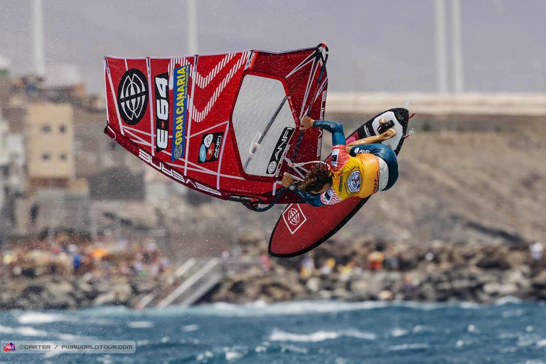 The best pictures of the women's single elimination