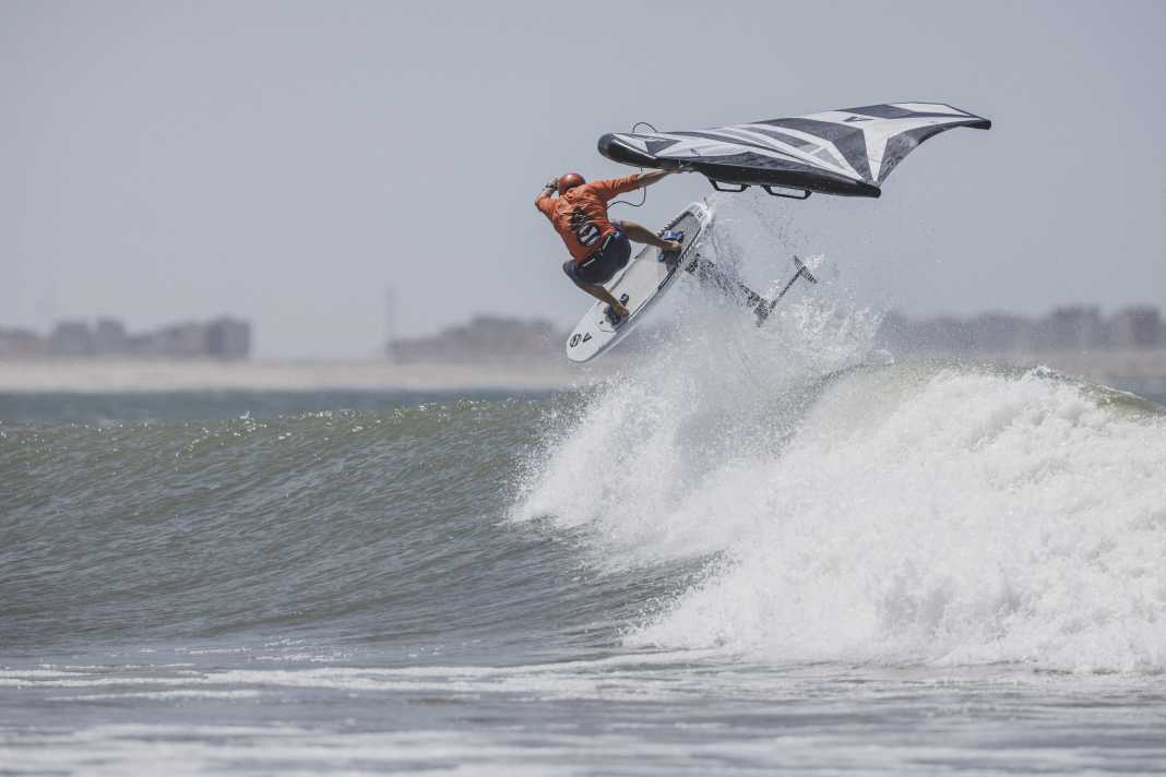 Cash Berzolla gewann den Wingfoil World Cup Dakhla