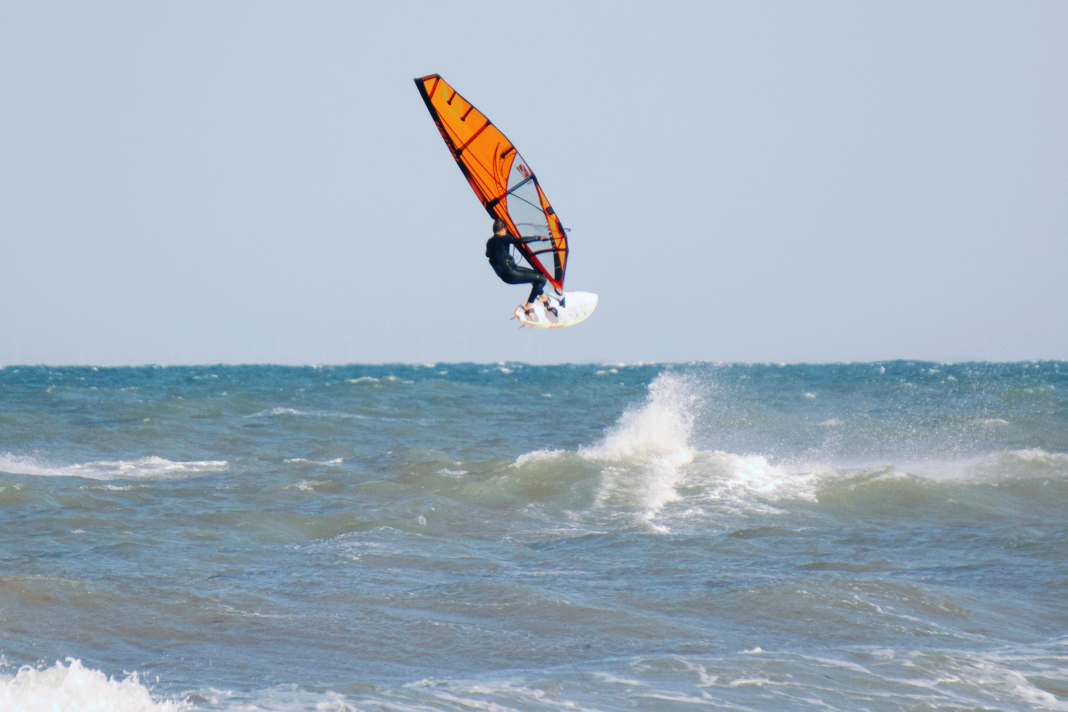 Henri Kolberg wins the German Wave Tour in Kellenhusen